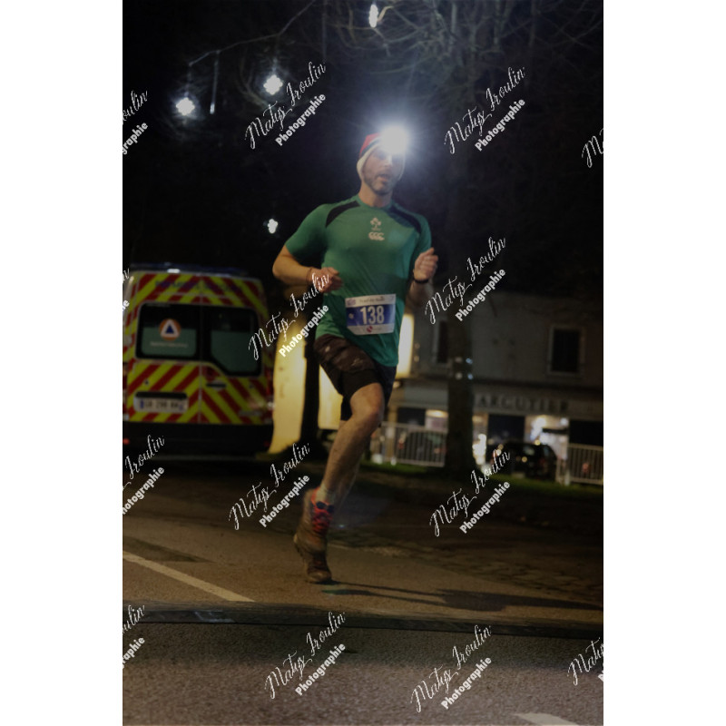 2025-12-06_19-12-30_MAI_5735_ps