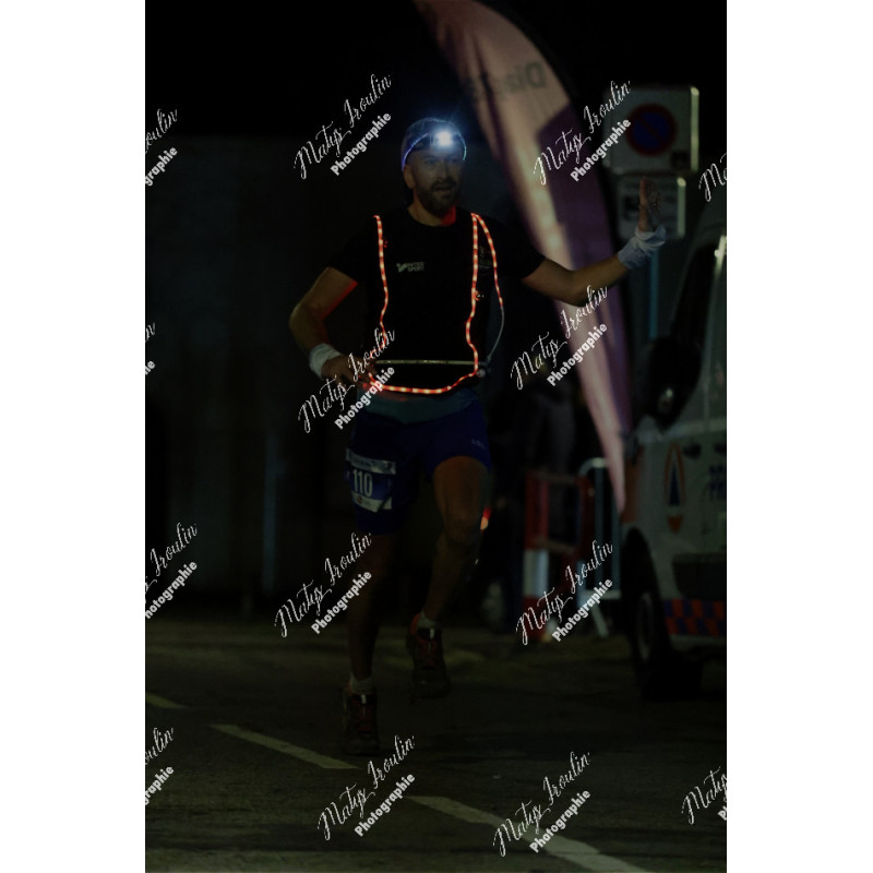 2025-12-06_19-12-51_MAI_5738_ps