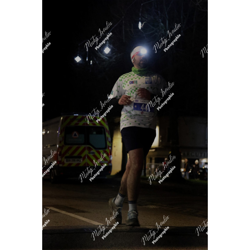 2025-12-06_19-14-41_MAI_5765_ps