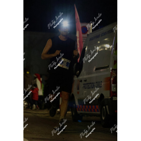 2025-12-06_19-15-03_MAI_5769_ps