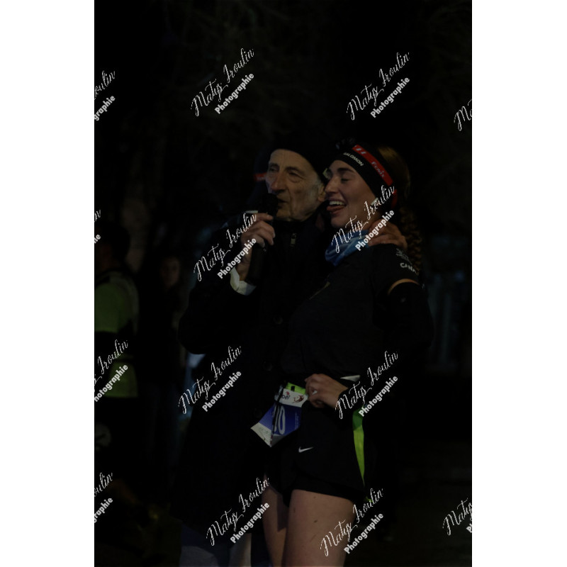 2025-12-06_19-17-47_MAI_5800_ps