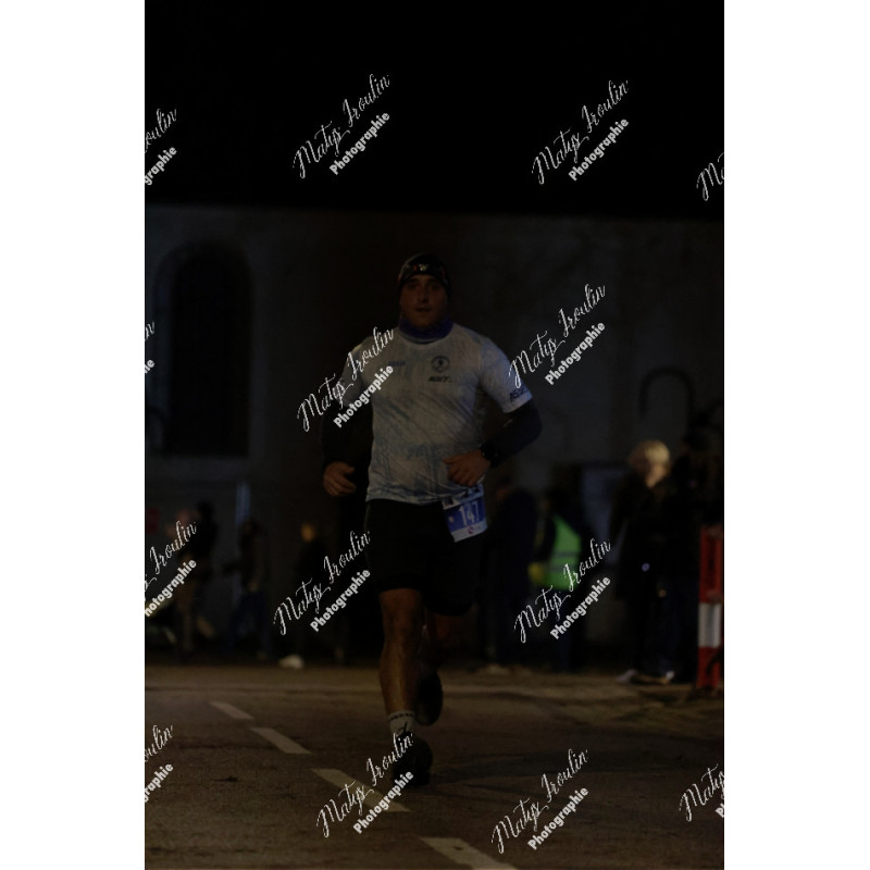 2025-12-06_19-20-12_MAI_5801_ps