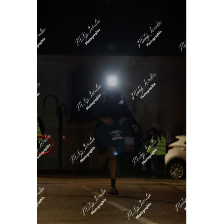 2025-12-06_19-21-39_MAI_5849_ps