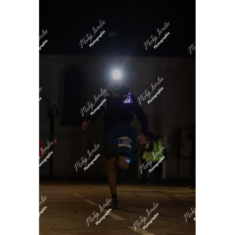2025-12-06_19-21-40_MAI_5851_ps