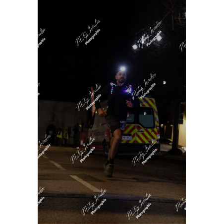 2025-12-06_19-21-42_MAI_5859_ps