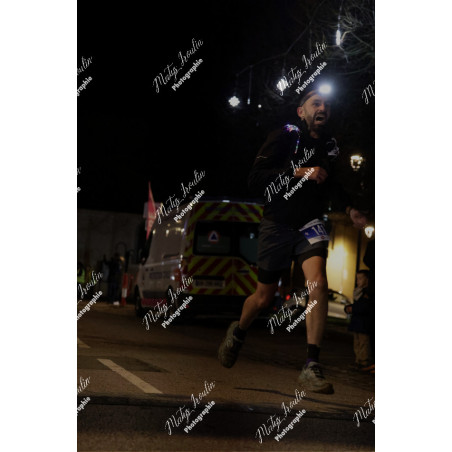 2025-12-06_19-21-42_MAI_5861_ps