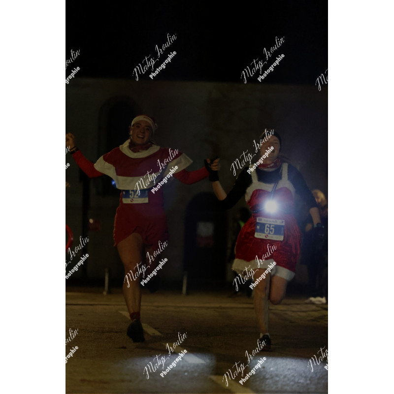 2025-12-06_19-22-03_MAI_5872_ps