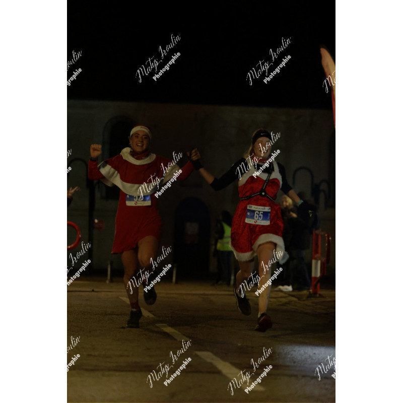 2025-12-06_19-22-03_MAI_5874_ps