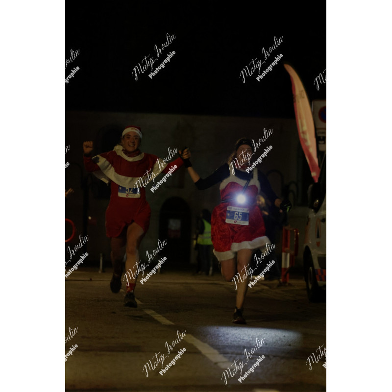 2025-12-06_19-22-03_MAI_5875_ps