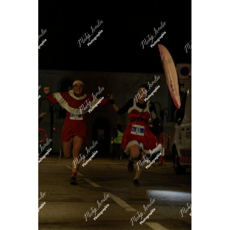 2025-12-06_19-22-03_MAI_5876_ps