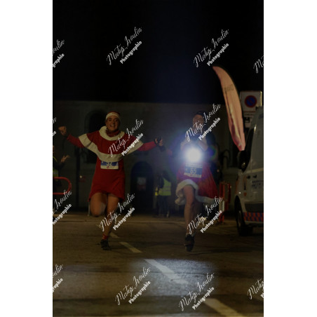 2025-12-06_19-22-04_MAI_5877_ps