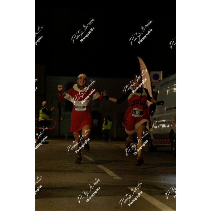 2025-12-06_19-22-04_MAI_5881_ps