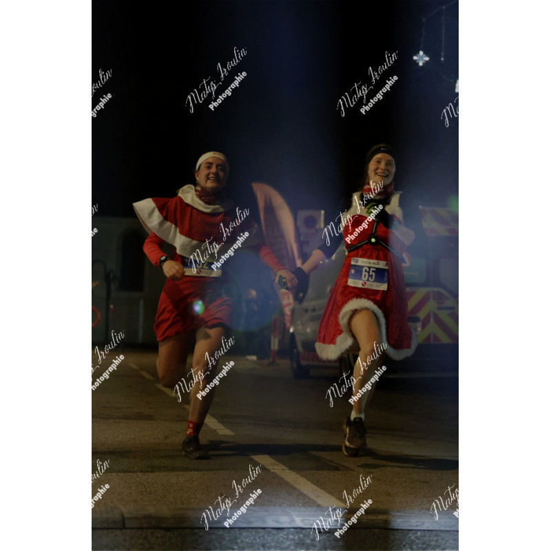 2025-12-06_19-22-05_MAI_5887_ps