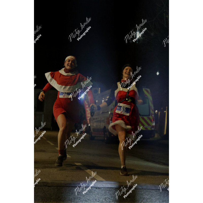 2025-12-06_19-22-05_MAI_5889_ps