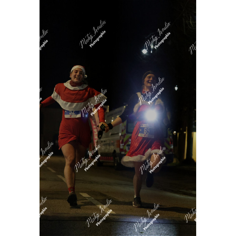 2025-12-06_19-22-05_MAI_5890_ps