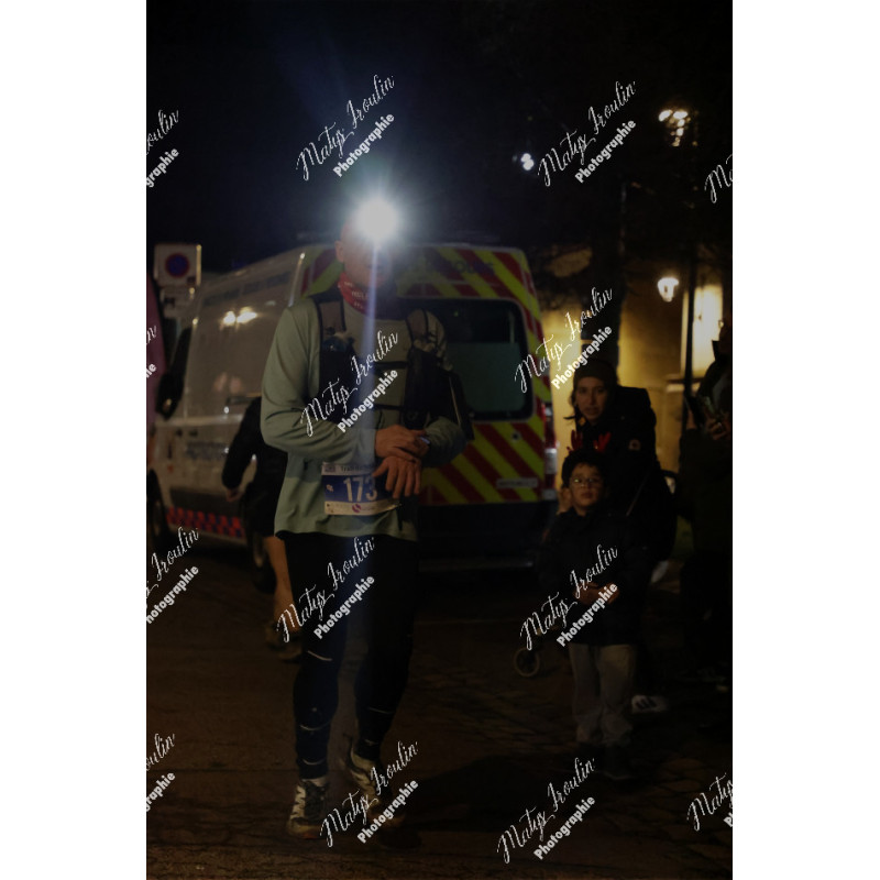 2025-12-06_20-21-57_MAI_7829_ps