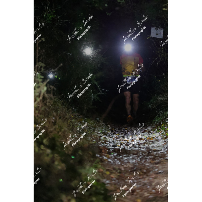 2025-12-06_19-28-26_JI_L0845_ps