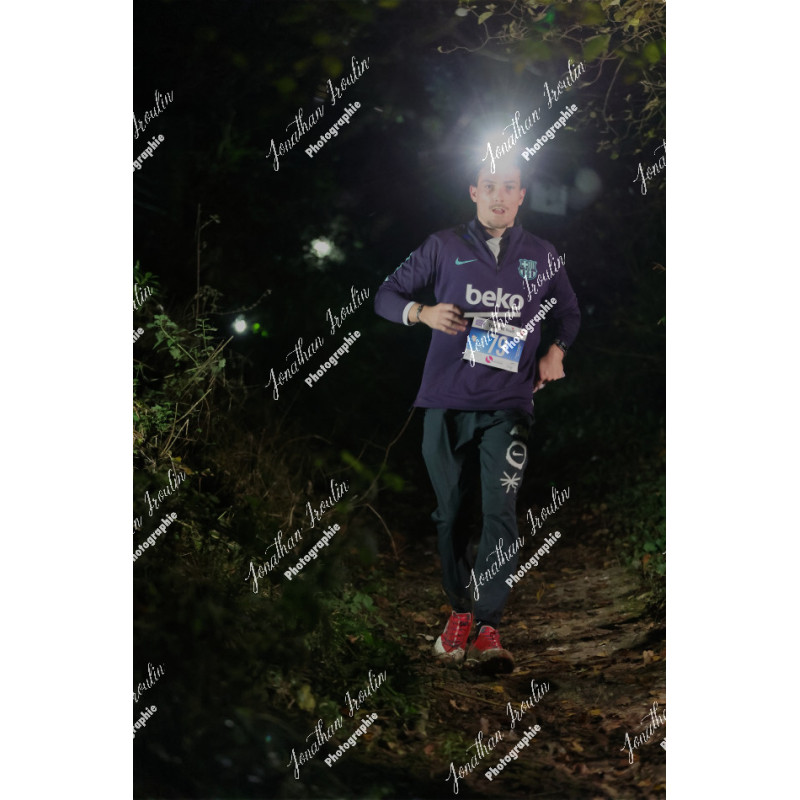 2025-12-06_19-28-45_JI_L0874_ps