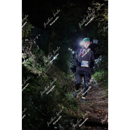 2025-12-06_19-29-56_JI_L0934_ps