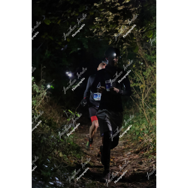2025-12-06_19-30-19_JI_L0968_ps