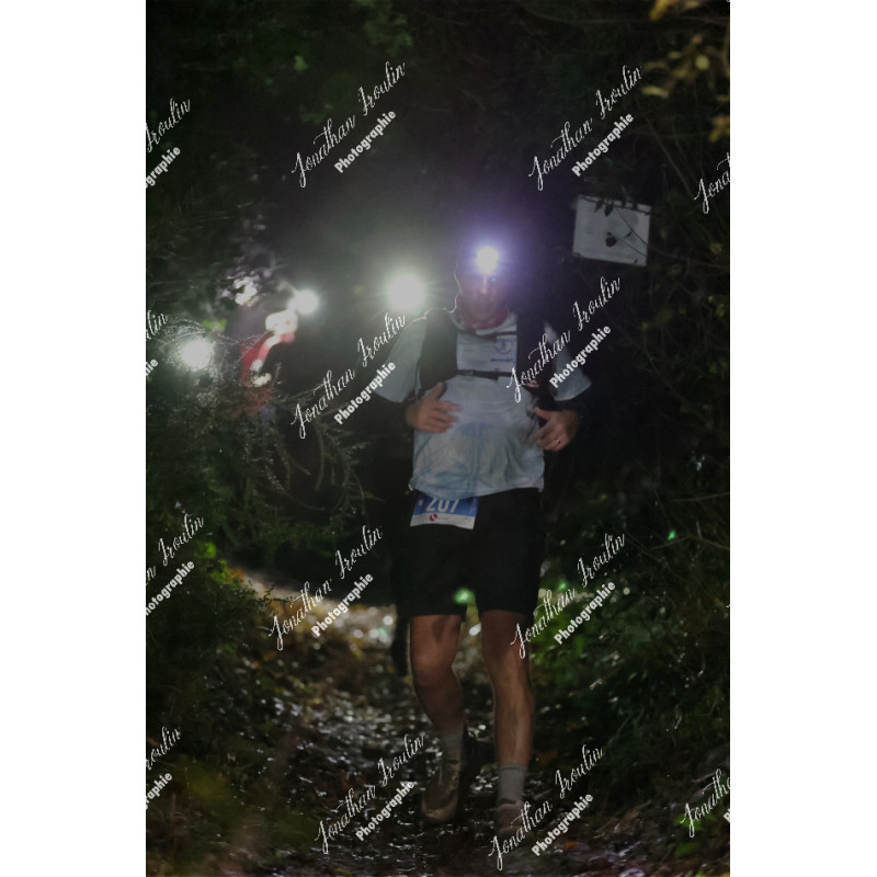 2025-12-06_20-05-06_JI_L2410_ps