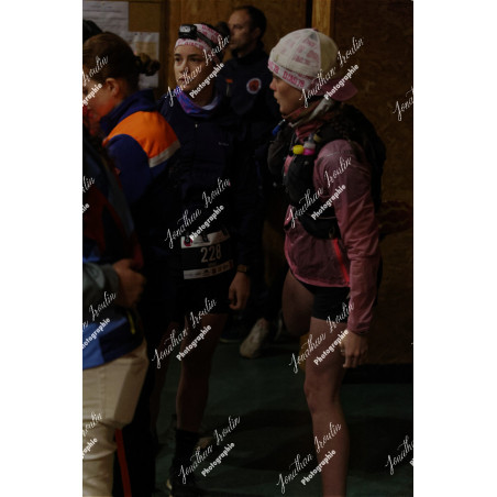 2026-04-18_05-42-47_JI_L0576_ps