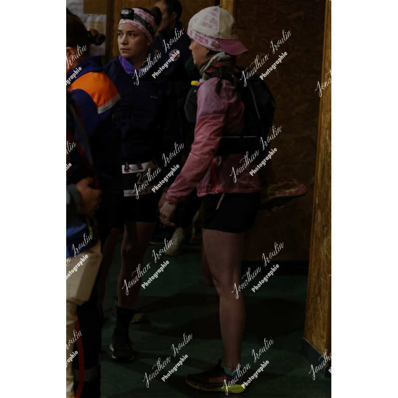 2026-04-18_05-42-49_JI_L0577_ps