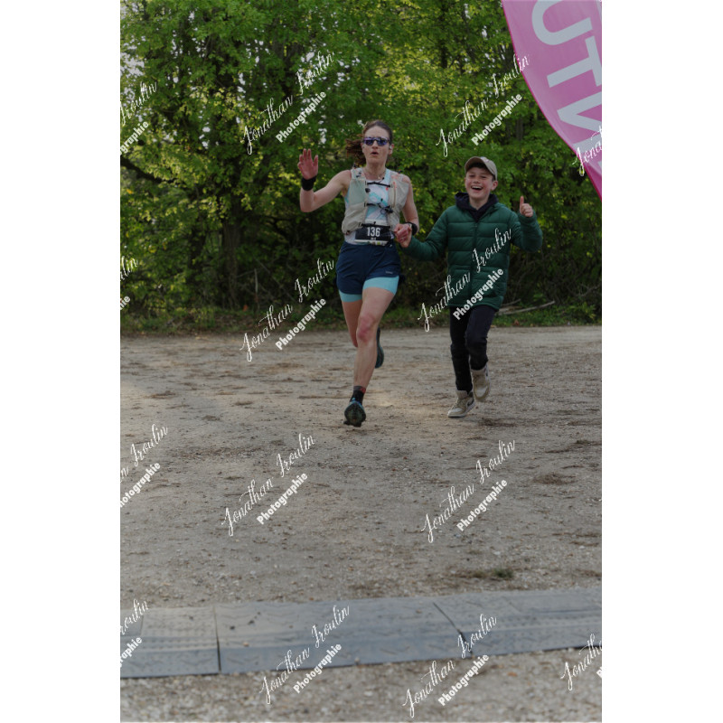 2026-04-18_19-42-22_JI_L0194_ps