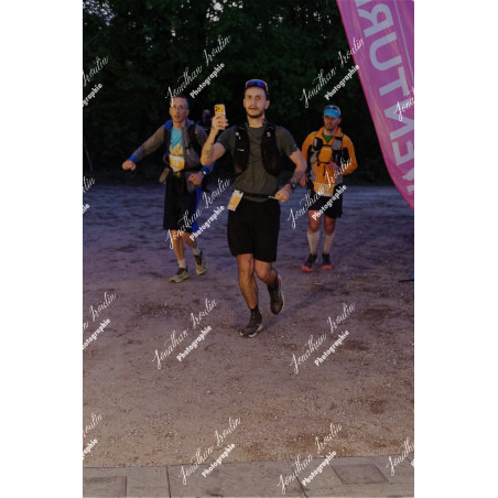 2026-04-18_21-05-03_JI_L1945_ps