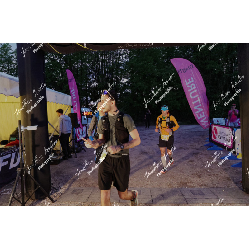 2026-04-18_21-05-04_JI_L1949_ps
