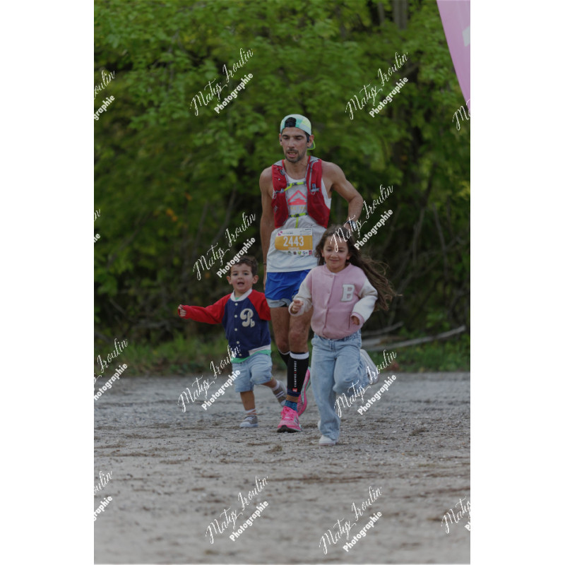 2026-04-18_18-10-09_MAI_1074_ps