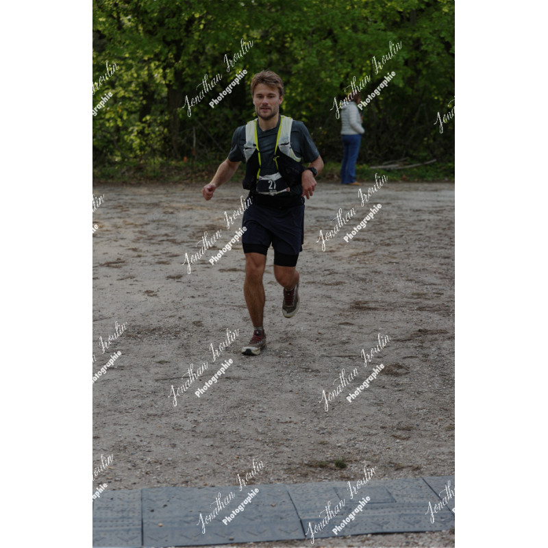 2026-04-18_19-35-31_JI_L0042_ps