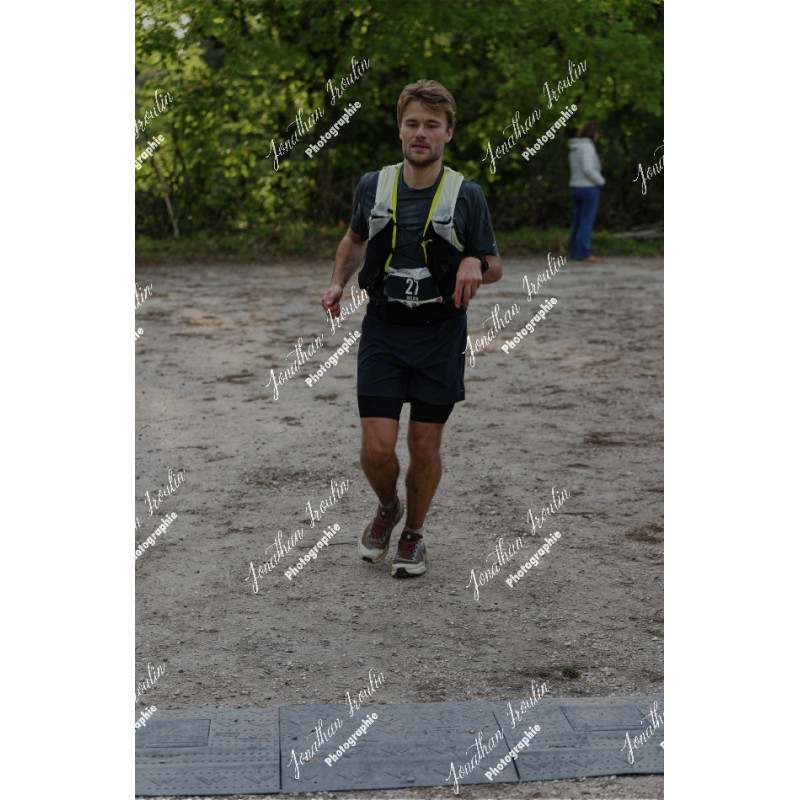 2026-04-18_19-35-32_JI_L0044_ps