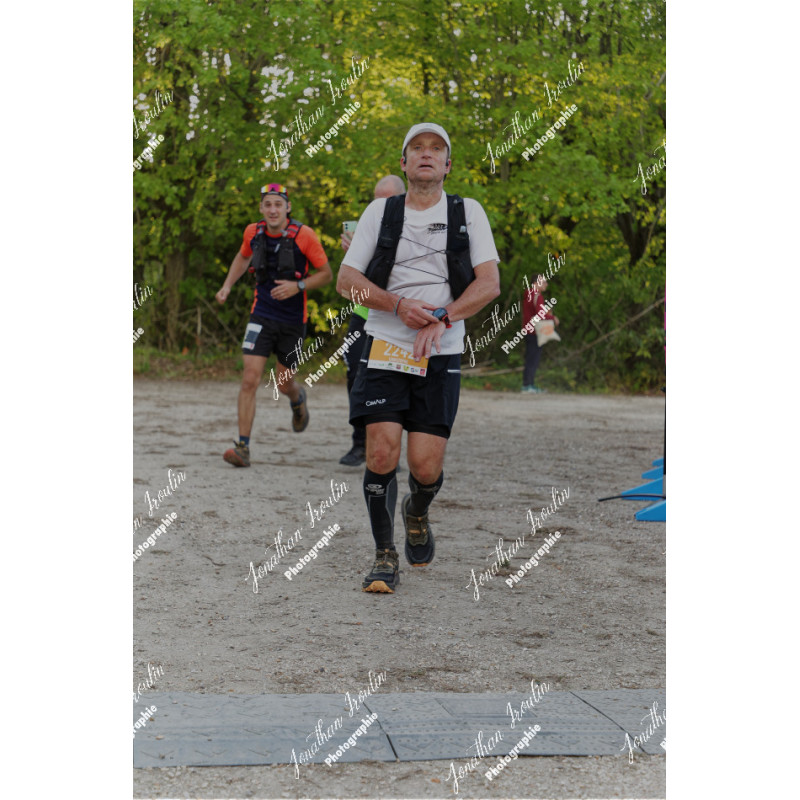 2026-04-18_19-55-26_JI_L0512_ps