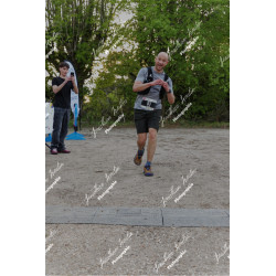 2026-04-18_20-27-54_JI_L1370_ps