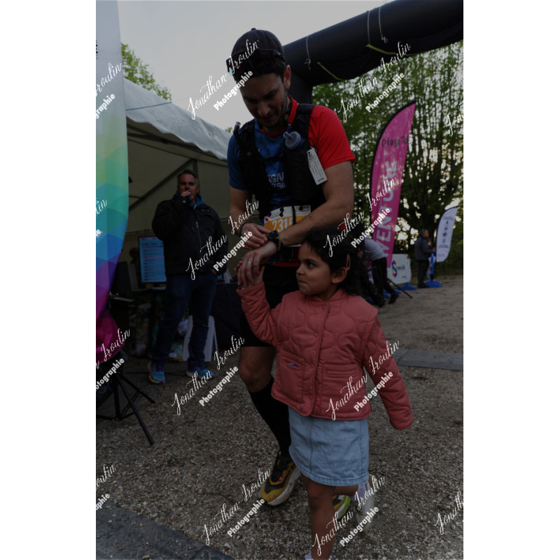 2026-04-18_19-50-01_JI_L0369_ps
