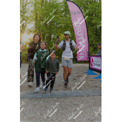 2026-04-18_19-56-55_JI_L0601_ps