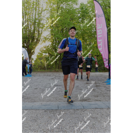 2026-04-18_19-59-05_JI_L0668_ps
