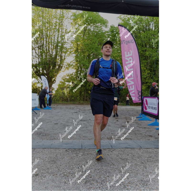 2026-04-18_19-59-05_JI_L0670_ps