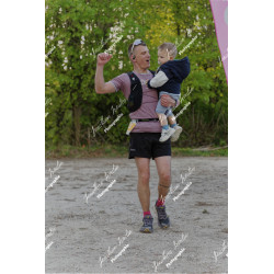 2026-04-18_20-01-04_JI_L0734_ps