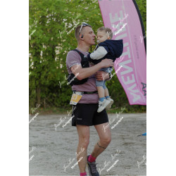 2026-04-18_20-01-06_JI_L0737_ps