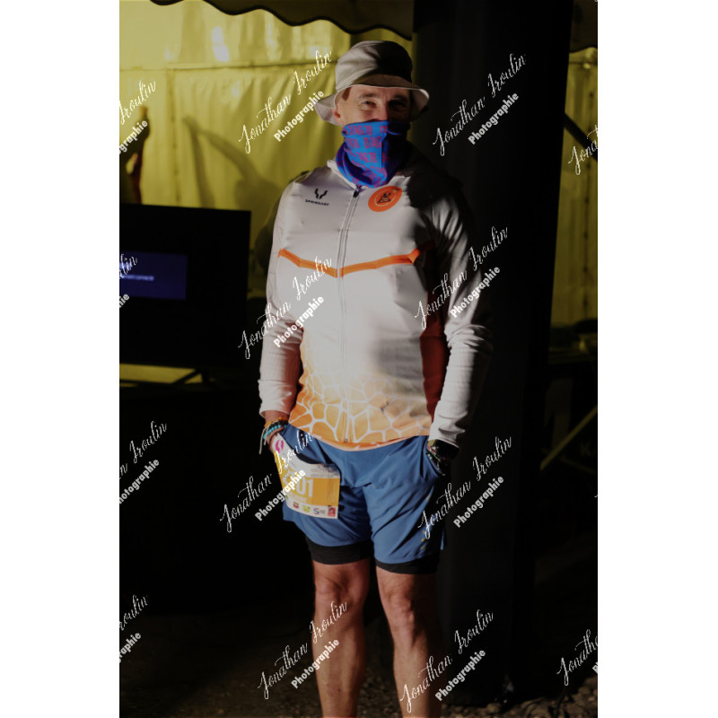 2026-04-18_21-51-51_JI_L2400_ps