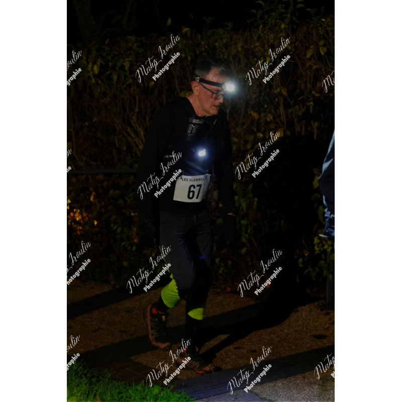 2025-11-15_22-10-58_MAI_8489_ps