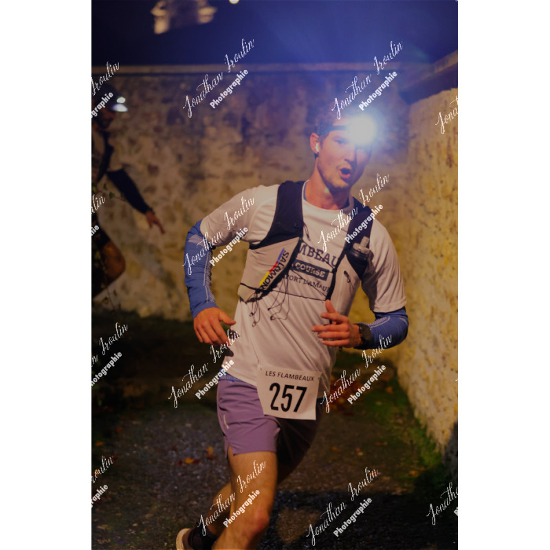 2025-11-15_20-08-23_JI_L0581_ps